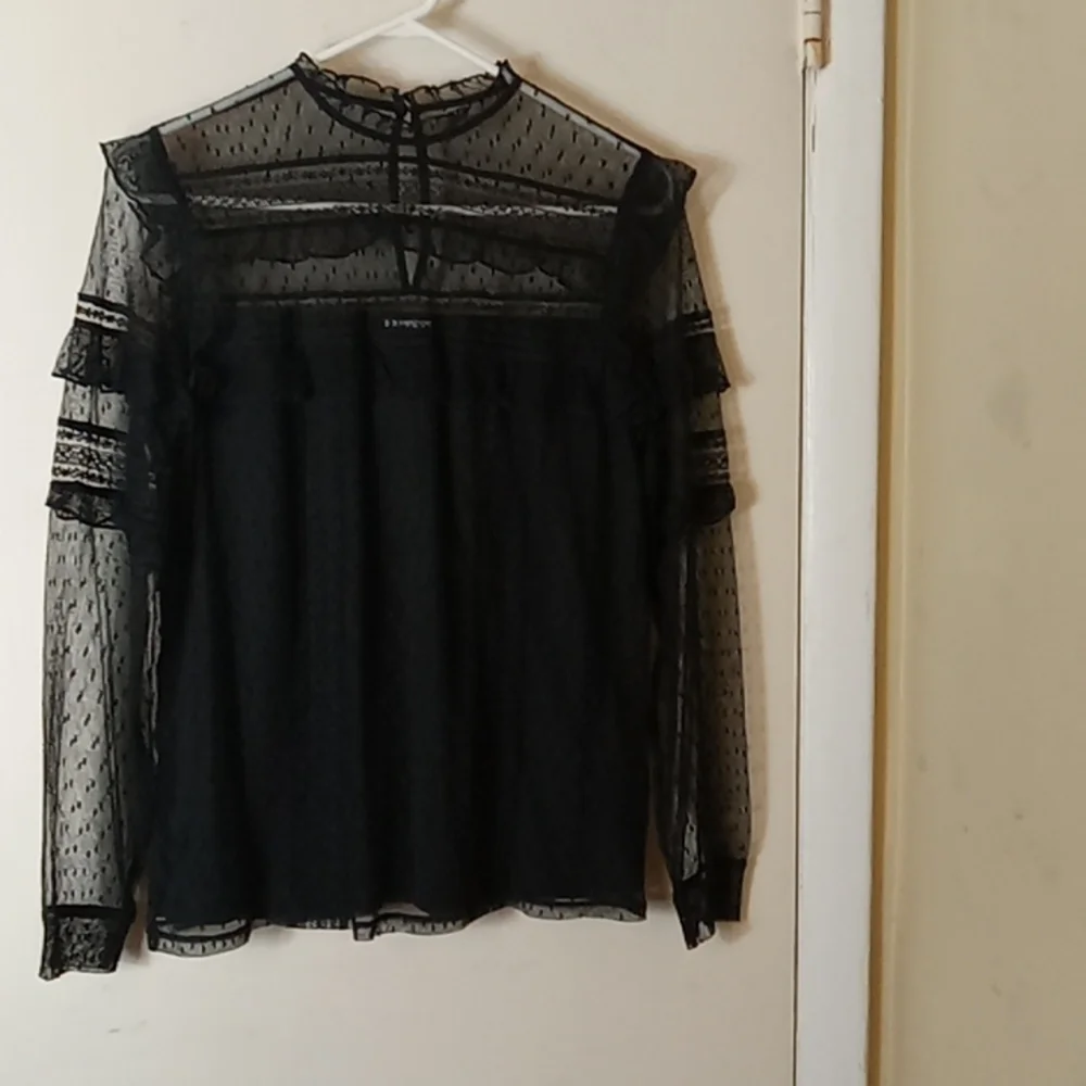 Express NWOT Sheer Blouse Black Med Beauty! Perfect 🖤 - Picture 4 of 4